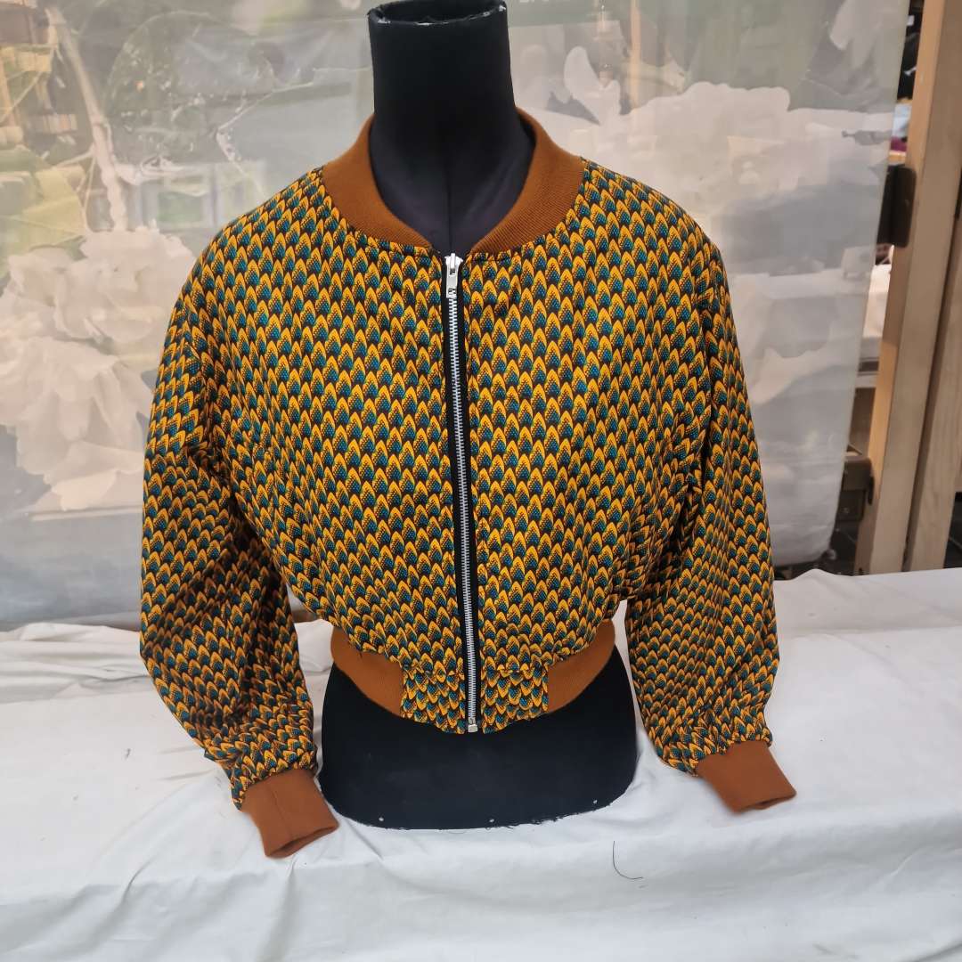 retro-style-bomber-jacket-geometric-print