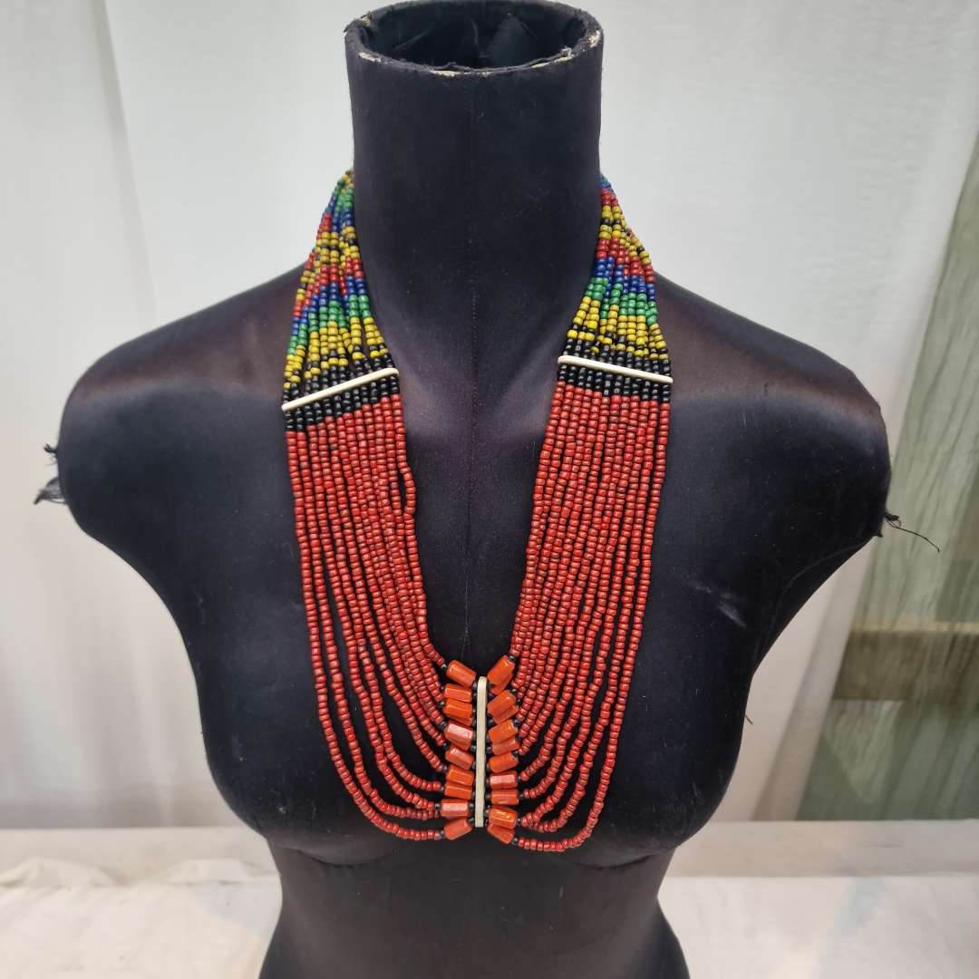 handmade-multicolor-beaded-necklace